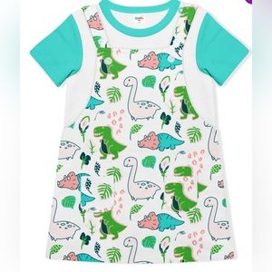 Green & white t shirt & white dinosaur jumper
